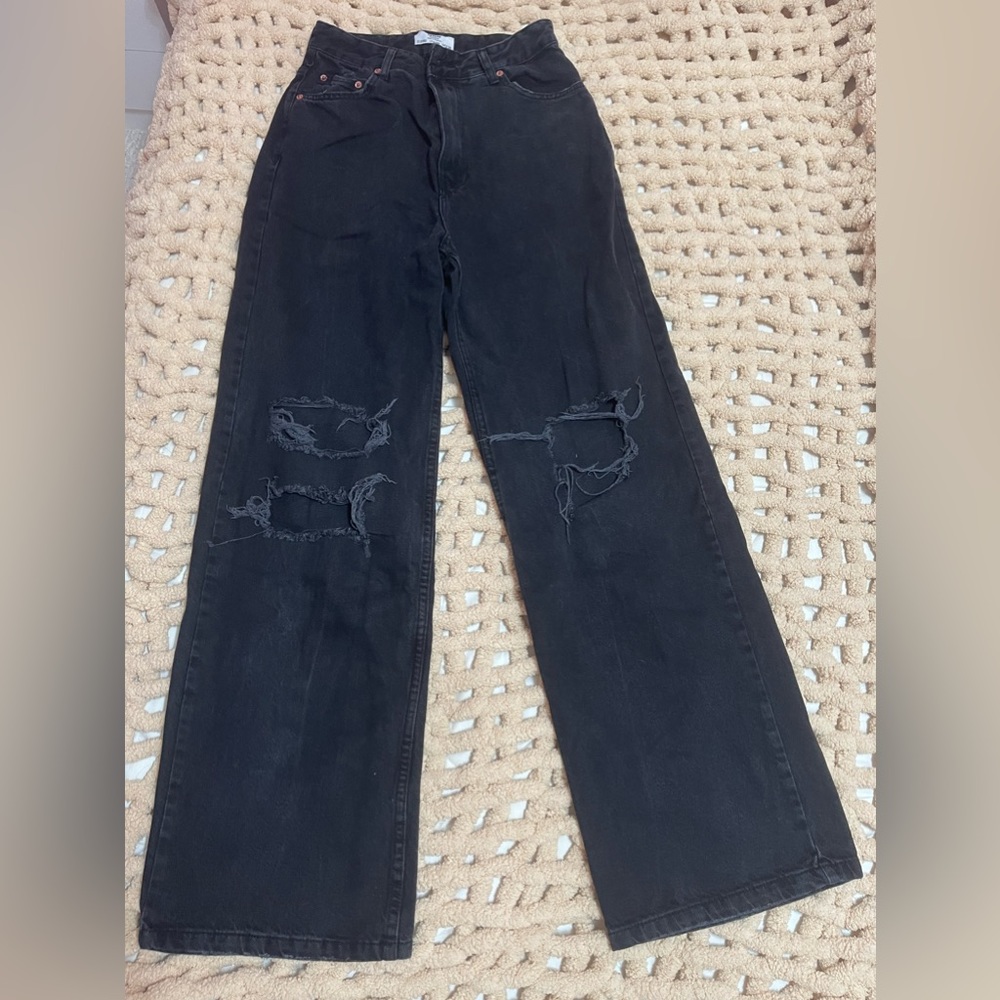 I got these jeans at Bershka from Greece! It’s black and It’s a size 8.